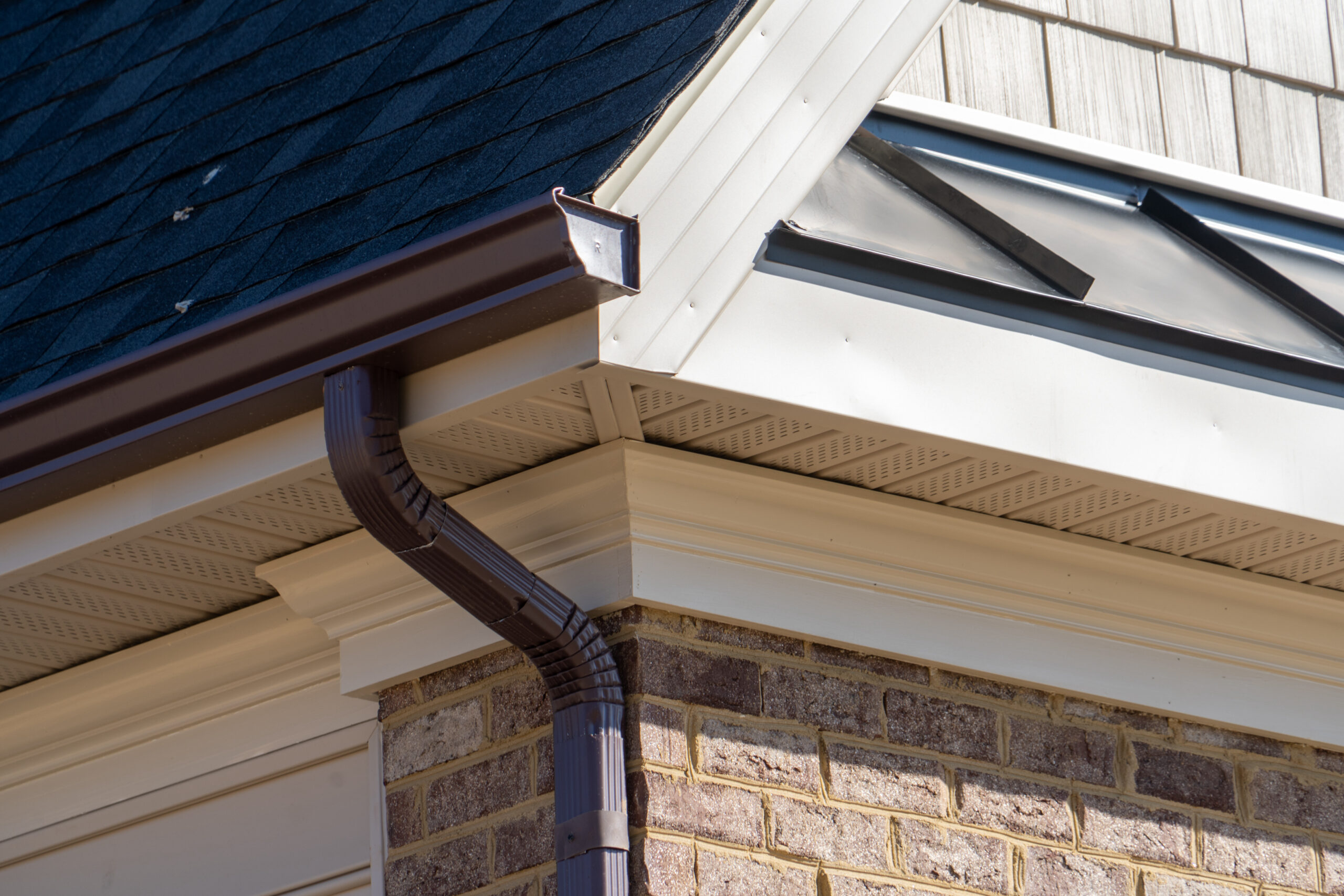 How Long Will New Gutters Last in Sarasota, FL?